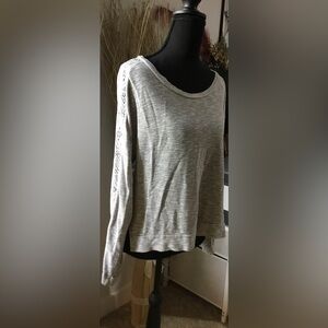 Miami Gray Patterned Crew Neck Top